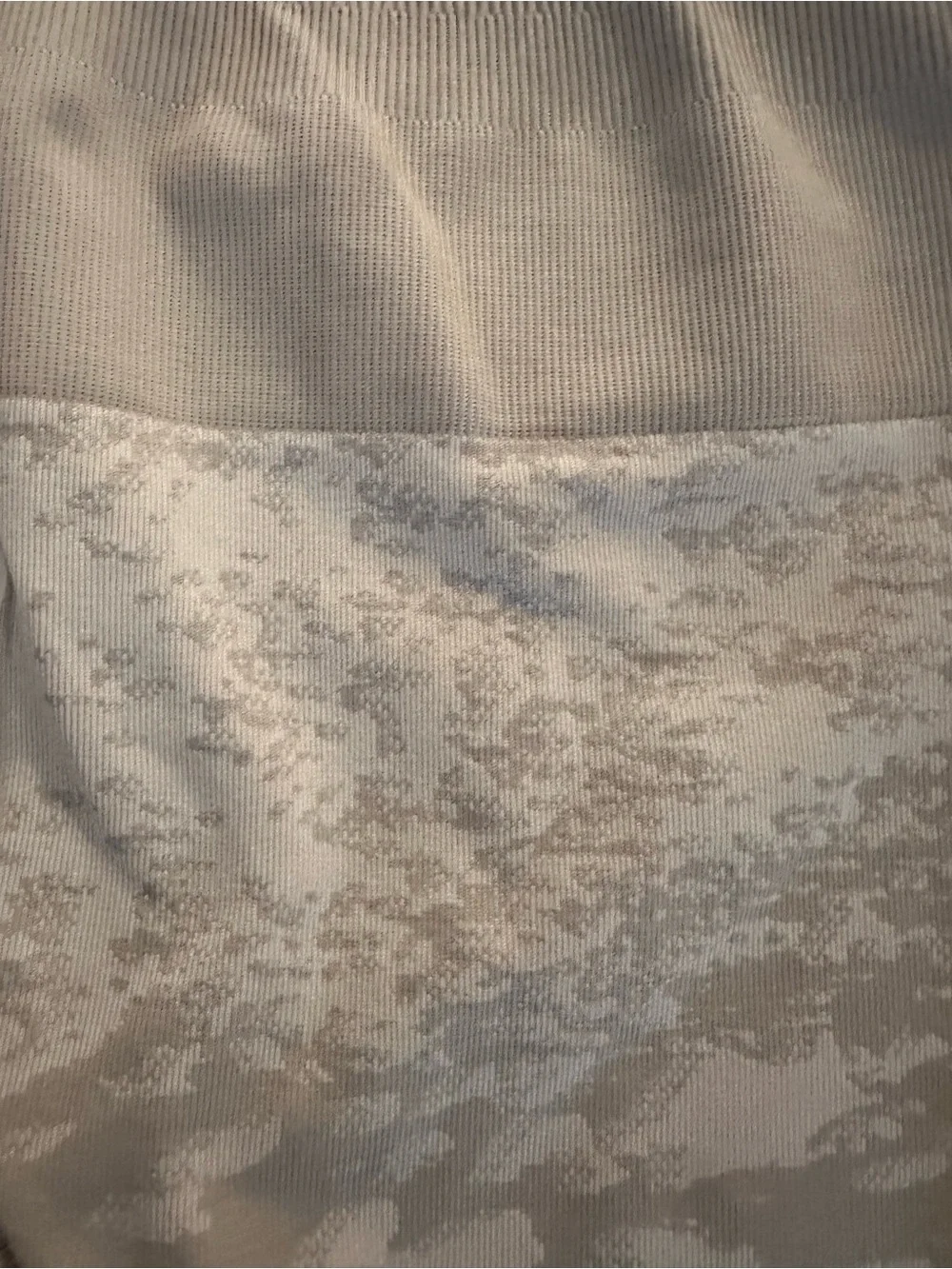 High-waisted Legging - Fabletics - Picture 2 of 2